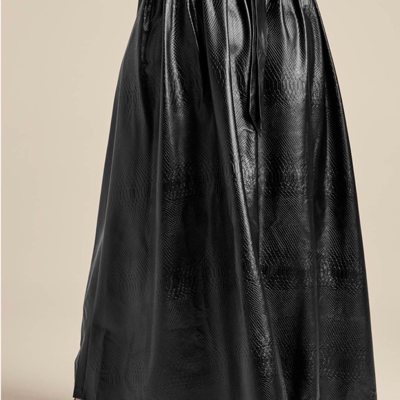 New Women’s BLACK A- LINE FAUX-LEATHER BALLROOM SKIRT, in size 14 - Picture 6 of 10